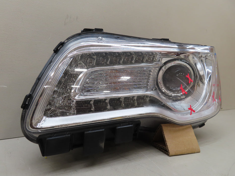 2017-2023 CHRYSLER 300 FRONT LEFT DRIVER HEADLIGHT HALOGEN OEM 68269811AA