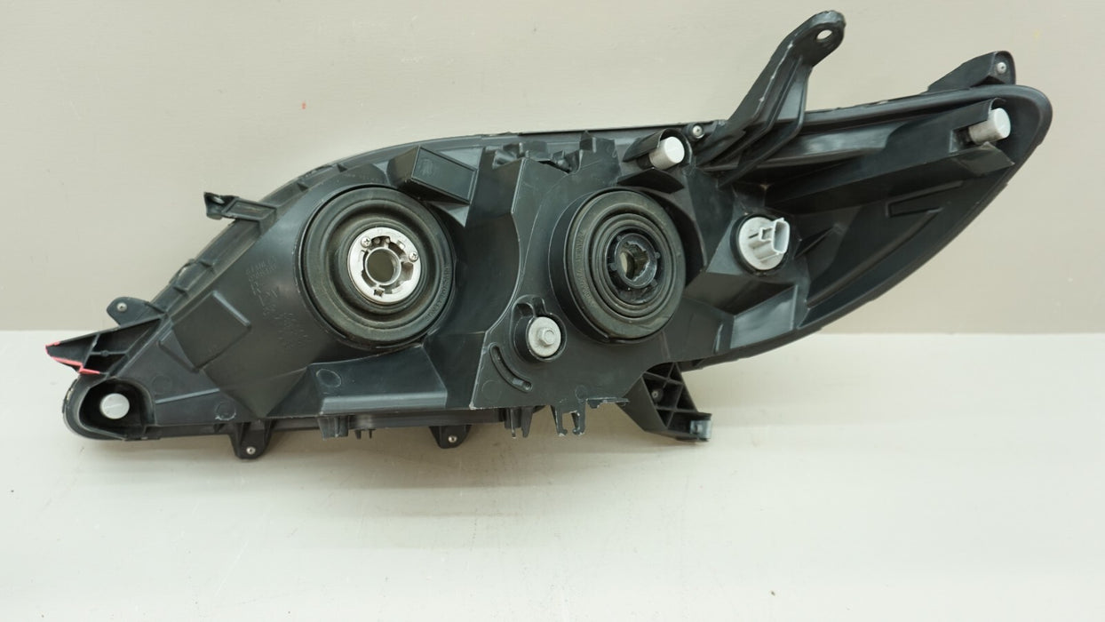 2011-2018 TOYOTA SIENNA FRONT RIGHT PASSENGERS SIDE HALOGEN HEADLIGHT OEM