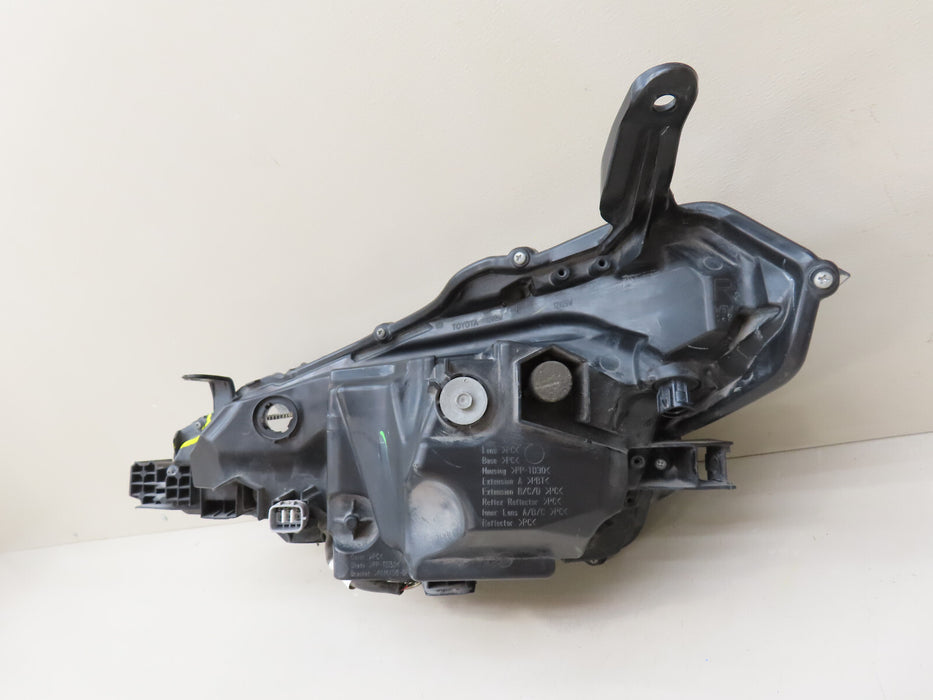 2017 2018 2019 TOYOTA COROLLA FRONT RIGHT PASSENGER SIDE HEADLIGHT OEM