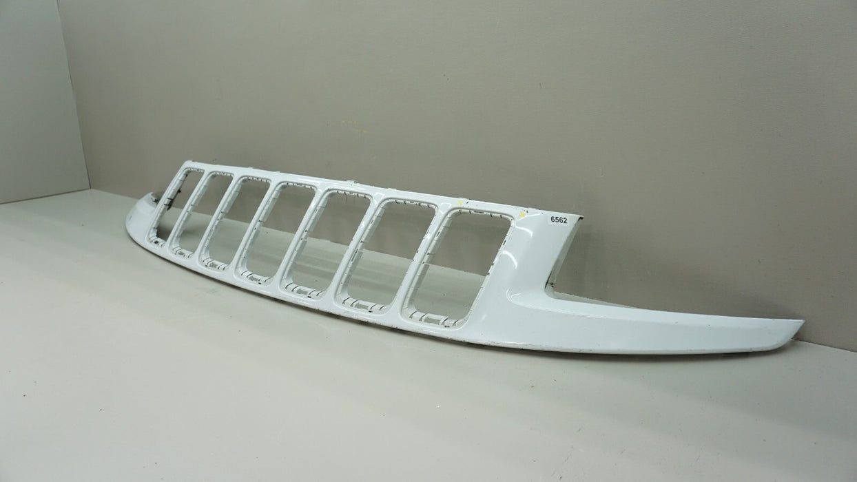 2014-2016 JEEP GRAND CHEROKEE FRONT UPPER CENTER RADIATOR GRILLE OEM 1WL32TRM