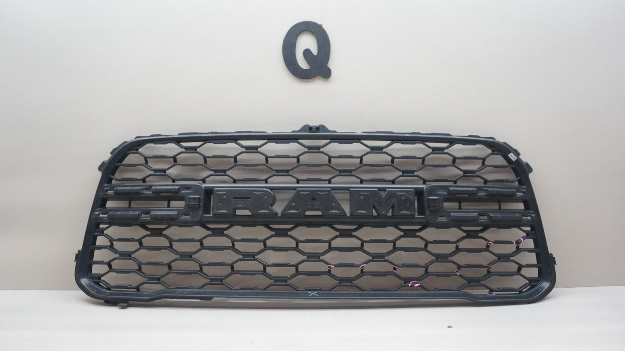 2019-2024 DODGE RAM 2500 3500 FRONT BUMPER RADIATOR GRILLE INSERT OEM