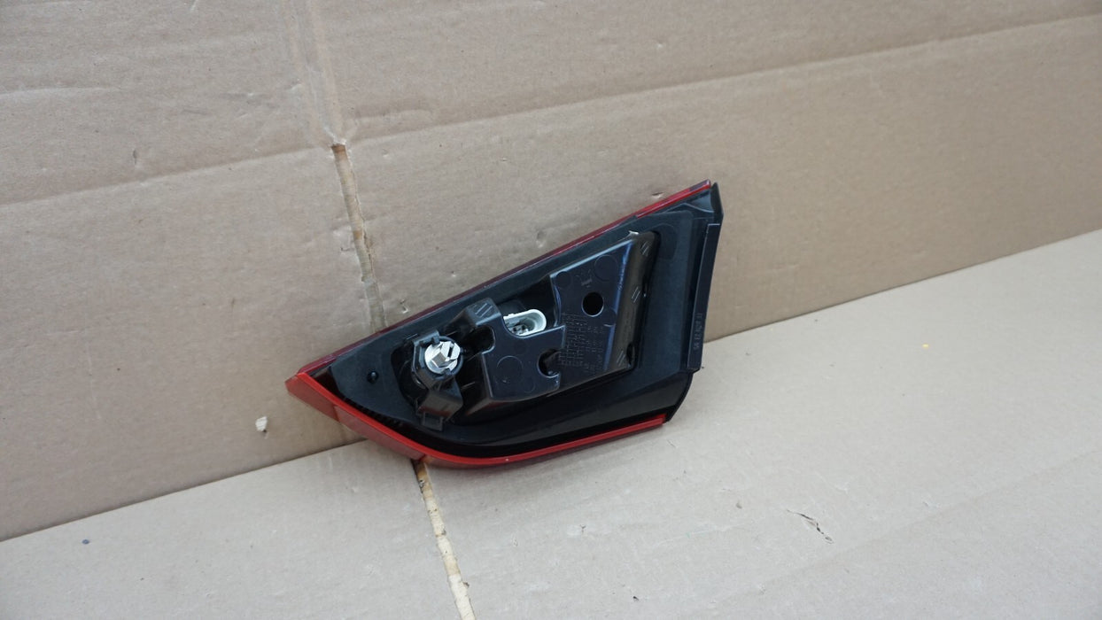 2014-2021 MASERATI QUATTROPORTE REAR LEFT DRIVER INNER TAIL LIGHT LIGHT LAMP OEM