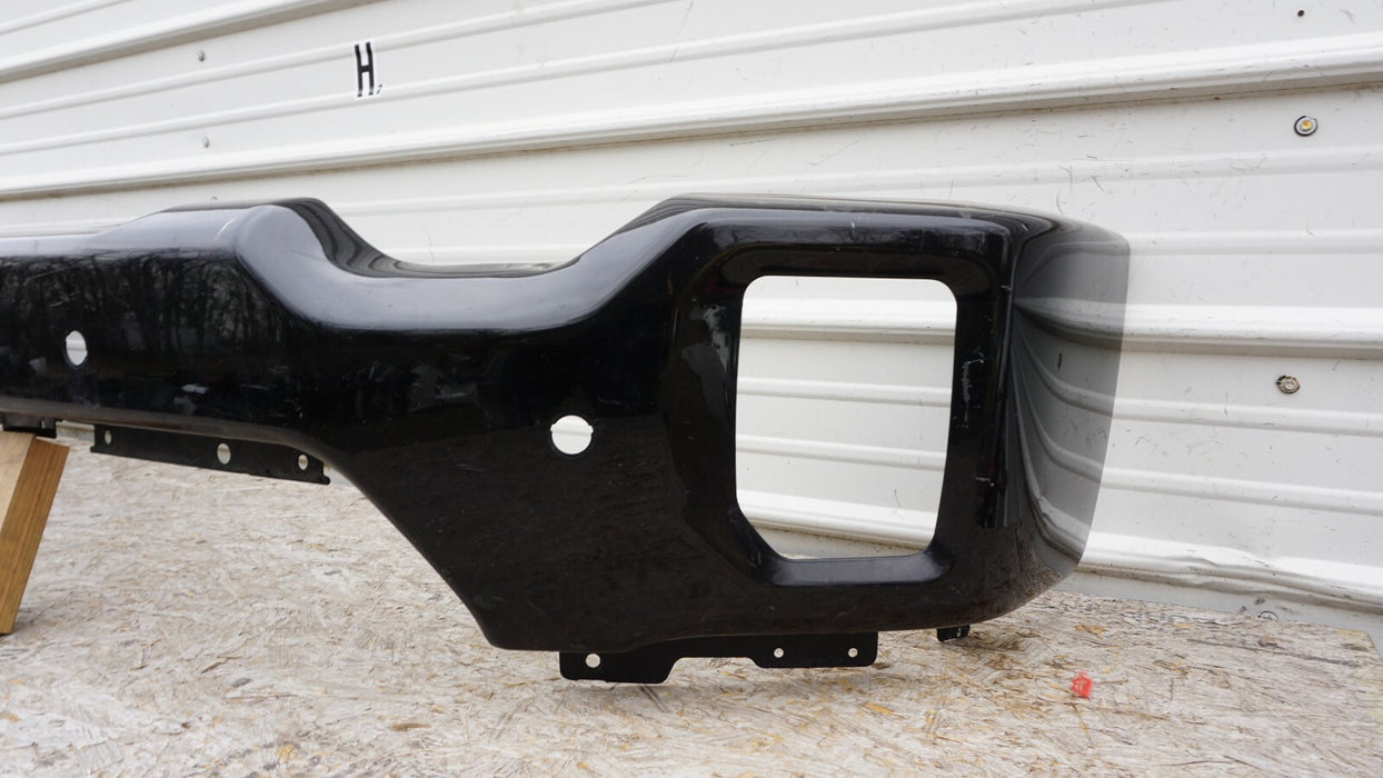 2020-2021 GMC SIERRA 2500HD / 3500HD DENALI FRONT BUMPER COVER 84682983 OEM