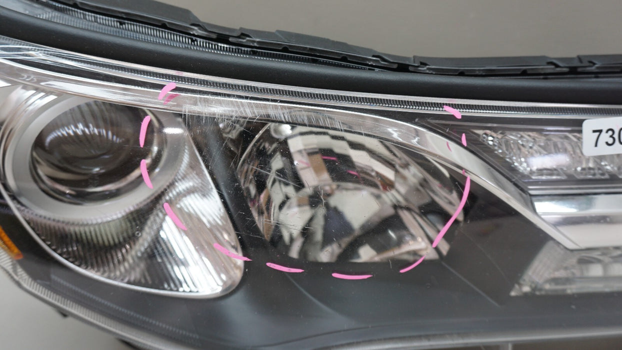 2013-2015 TOYOTA RAV4 FRONT RIGHT PASSENGER SIDE HEADLIGHT HALOGEN OEM 2014