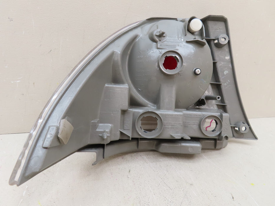 2002 2003 LEXUS IS300 REAR RIGHT PASSENGER SIDE TAIL LIGHT HALOGEN OEM