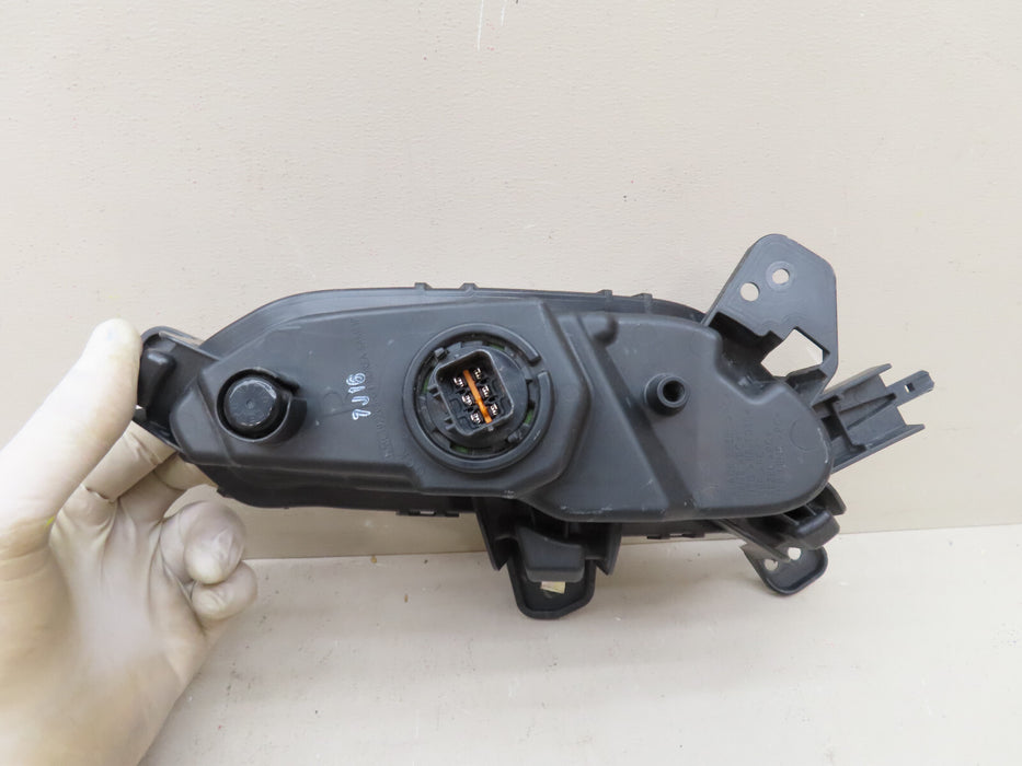 2018 2019 HYUNDAI ELANTRA FRONT RIGHT PASSENGER FOG LIGHT LED OEM 92208-G3