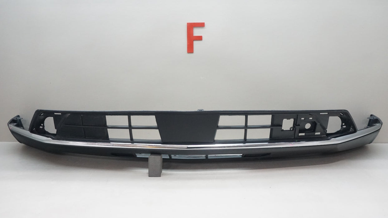 2025-2026 CHEVROLET TAHOE SUBURBAN FRONT LOWER BUMPER VALANCE 85642526 OEM
