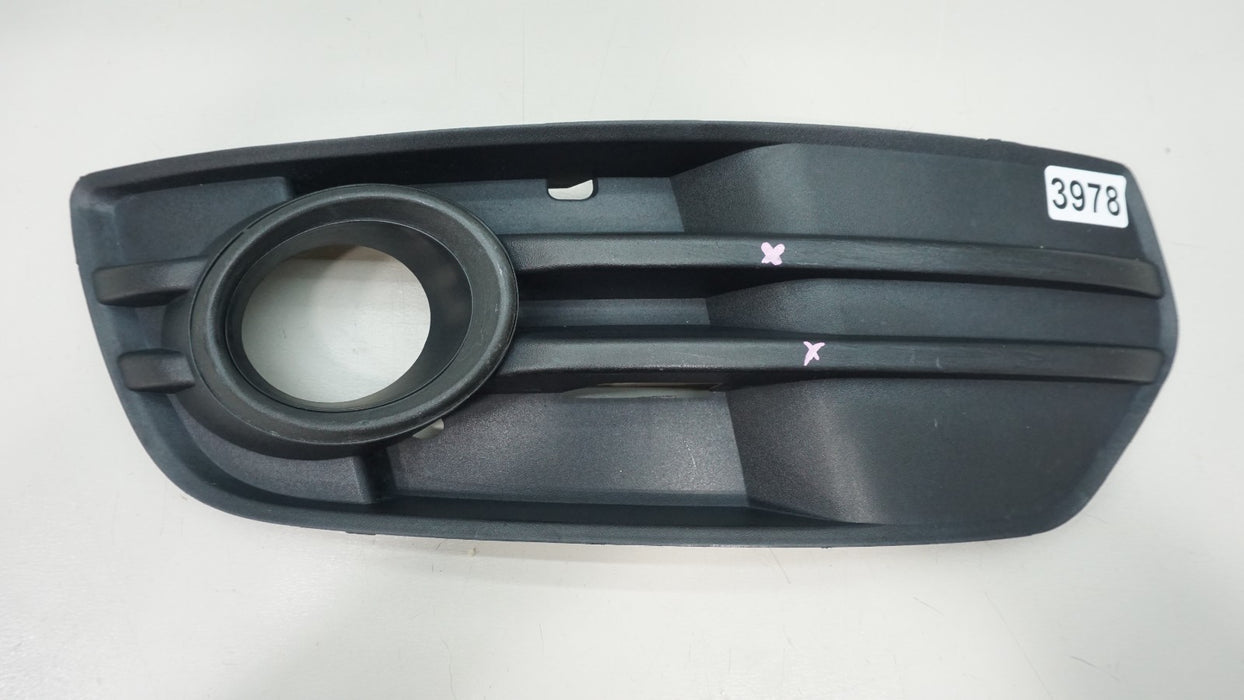 2009-2012 AUDI Q5 FRONT LOWER BUMPER FOG LIGHT GRILLE RH RIGHT 8R0 807 682A OEM