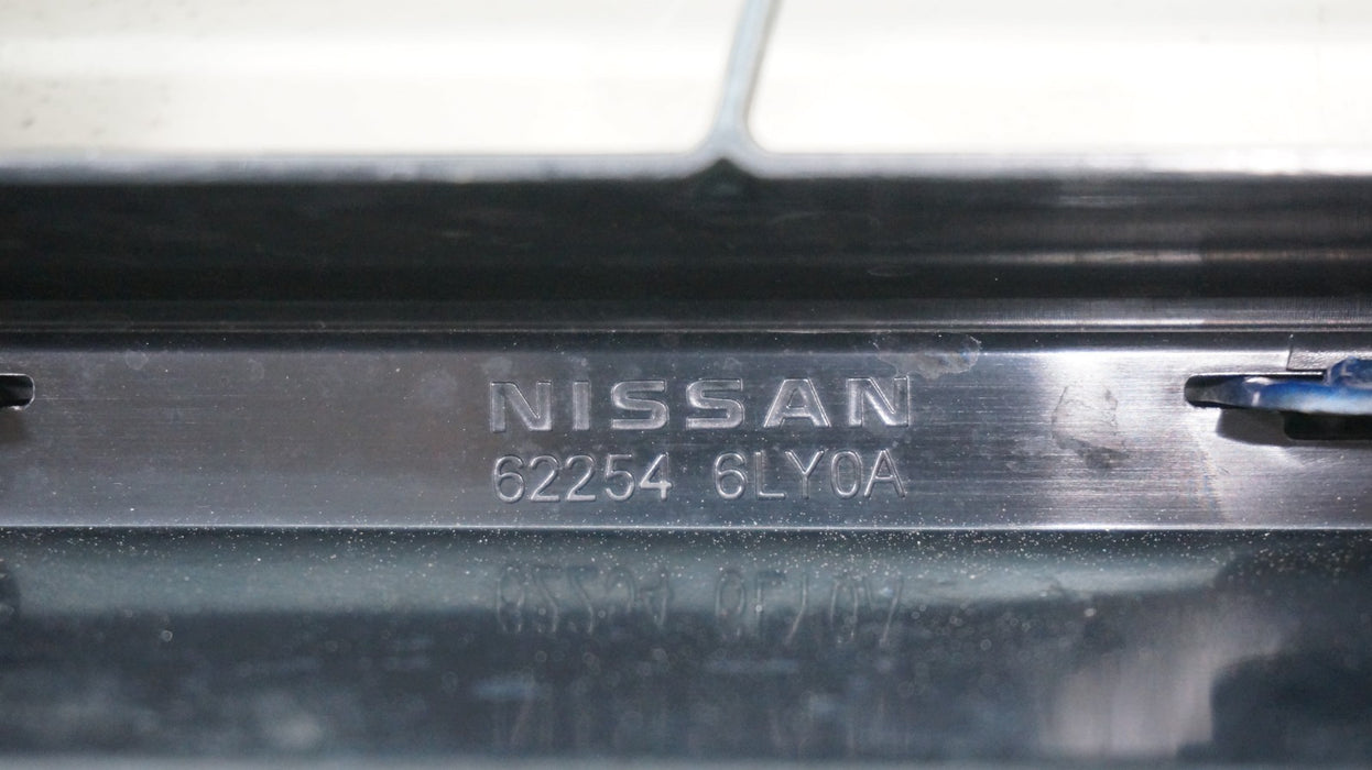 2024-2025 NISSAN SENTRA FRONT LOWER BUMPER GRILLE OEM 622546LY0A