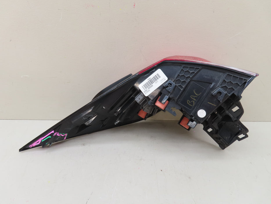 2019-2022 TOYOTA RAV4 REAR LEFT DRIVER SIDE TAIL LIGHT OEM 81560-0R09000