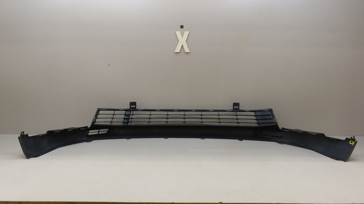 2017-2019 TOYOTA HIGHLANDER FRONT LOWER BUMPER COVER VALANCE OEM