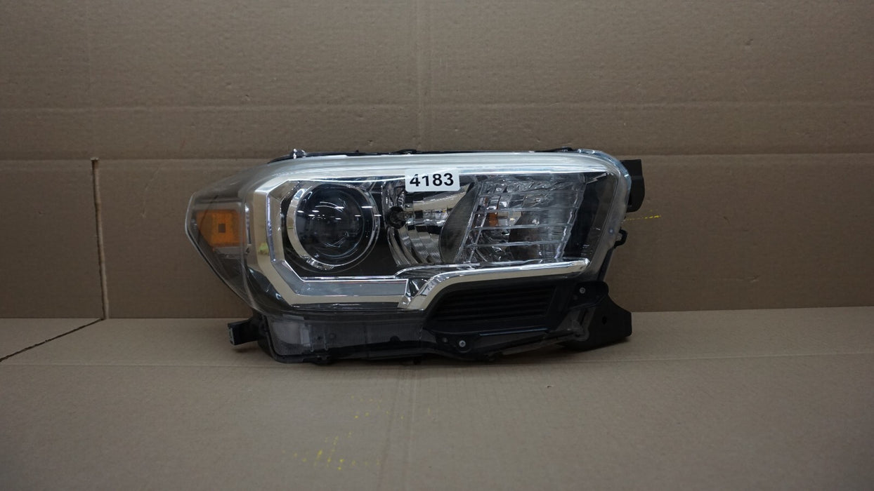 2016-2022 TOYOTA TACOMA FRONT RIGHT PASSENGERS SIDE HEADLIGHT CAPA
