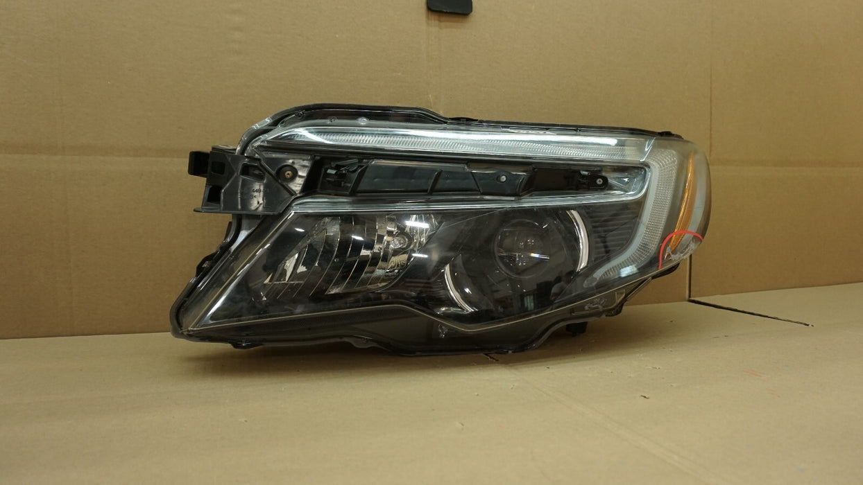 2016-2018 HONDA PILOT  FRONT LEFT DRIVER SIDE HEADLIGHT HALOGEN OEM 16 17 18