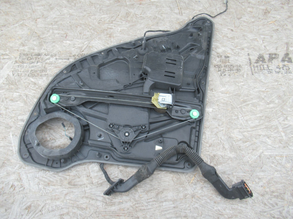 2012-2014 MERCEDES ML350 REAR PASSENGER SIDE DOOR WINDOW REGULATOR W/ MOTOR OEM