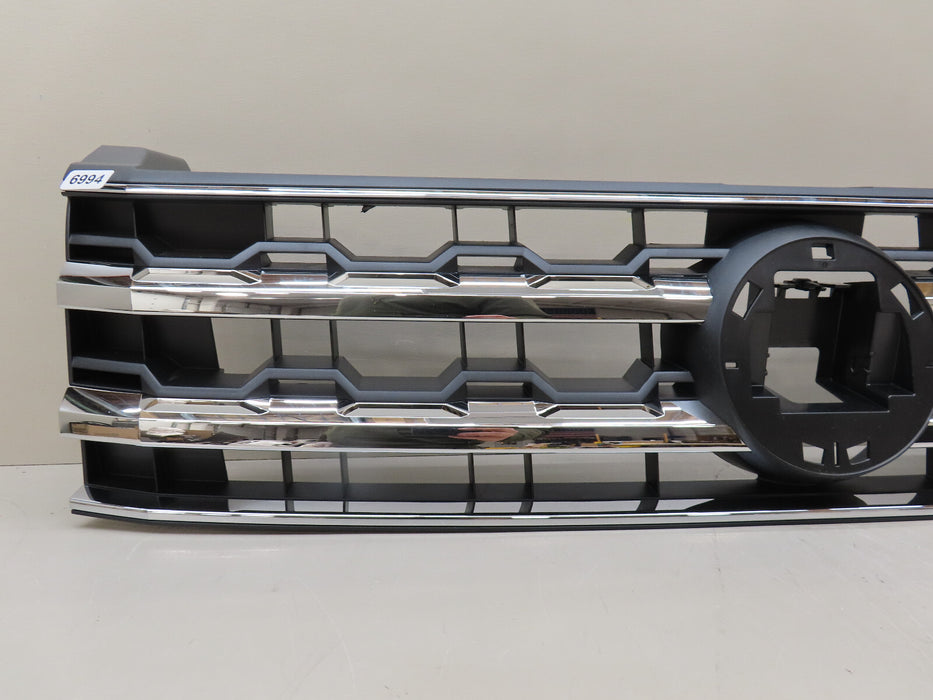 2018-2020 VOLKSWAGEN ATLAS FRONT RADIATOR GRILL GRILLE OEM