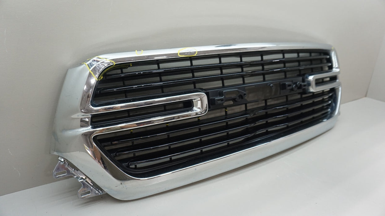 2019-2023 DODGE RAM 1500 FRONT CHROME GRILLE 6BT01TRMAF OEM W/O BADGE