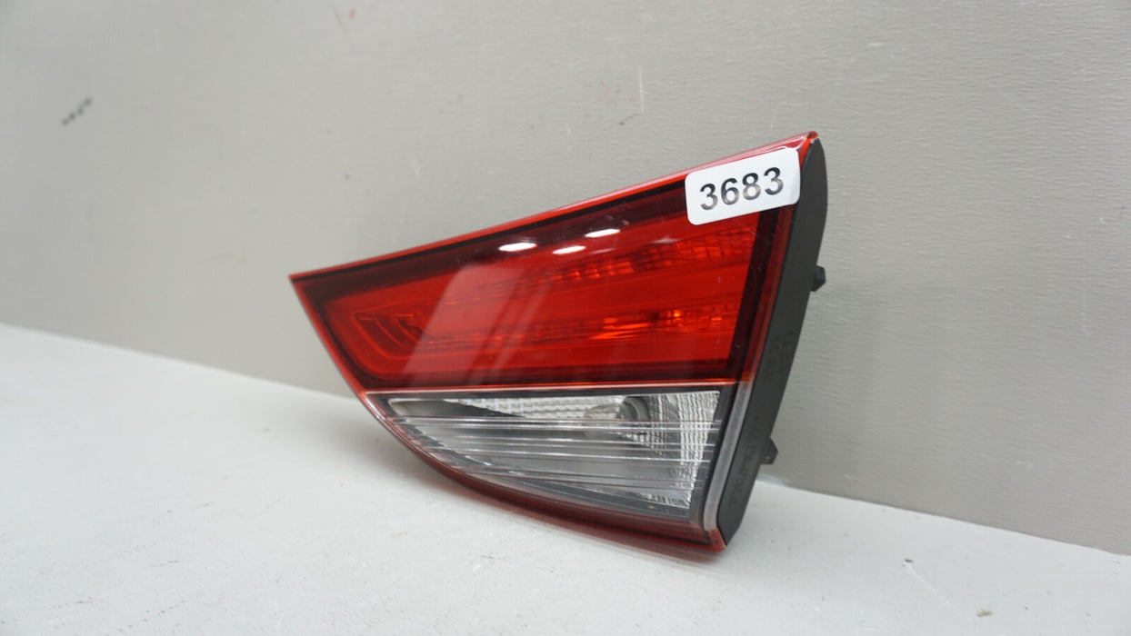 2014-2016 HYUNDAI ELANTRA REAR RIGHT SIDE INNER TAIL LIGHT LAMP OEM 92404-3X2