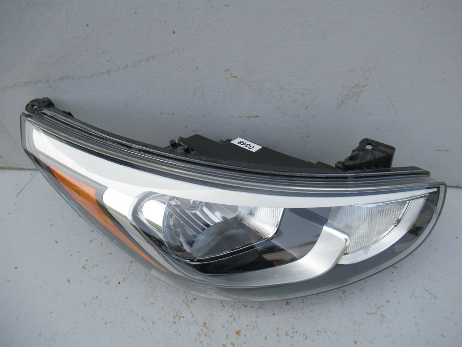 2015 2016 2017 HYUNDAI ACCENT RIGHT HEADLIGHT LAMP OEM