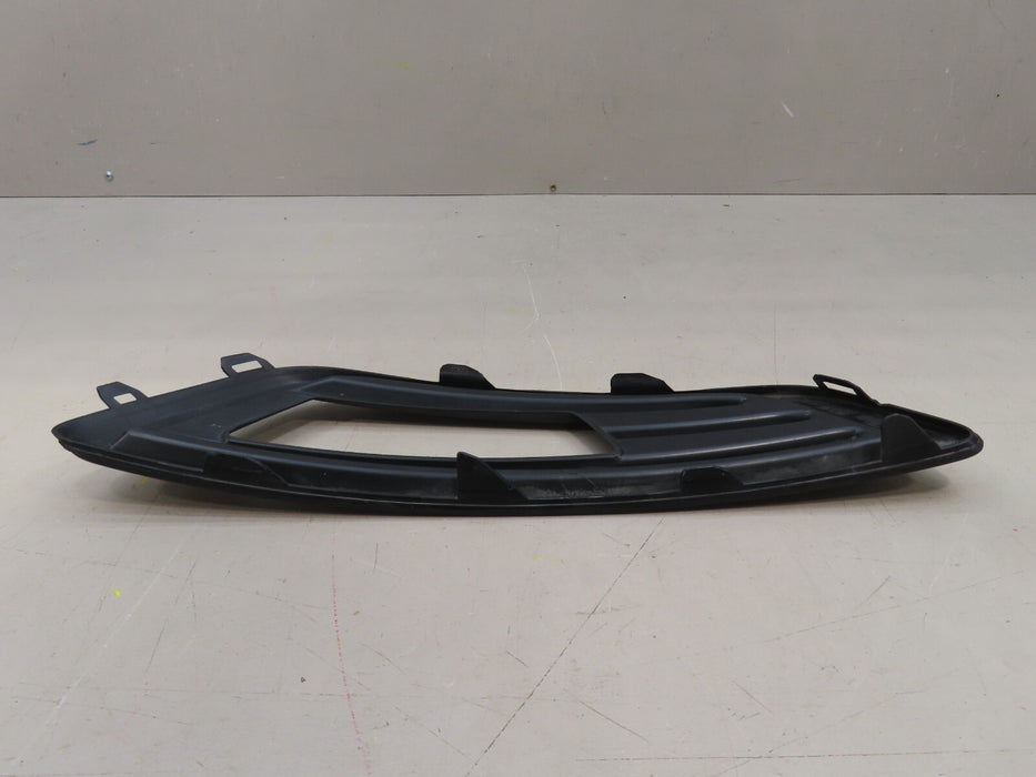 2015-2018 FORD FOCUS SEDAN FRONT RIGHT BUMPER FOG LIGHT BEZEL OEM F1EB-15A298-AA