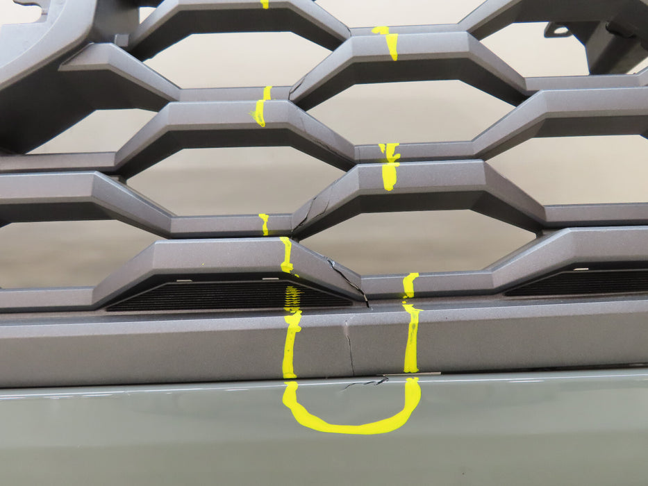 2016-2023 TOYOTA TACOMA FRONT RADIATOR GRILLE GRILL OEM 53114-04250