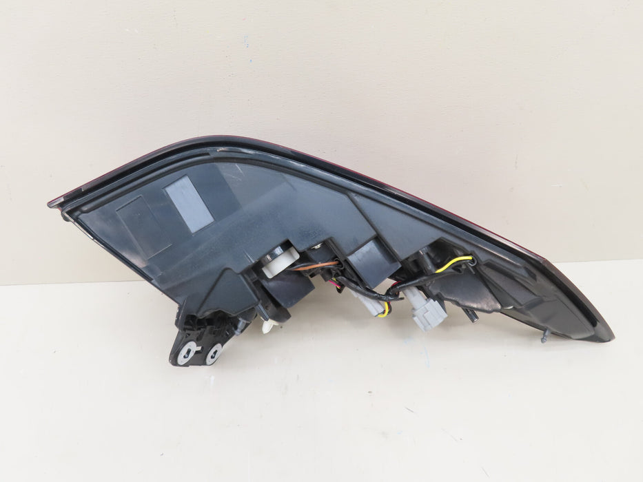 2021-2024 NISSAN ROGUE RIGHT PASSENGER OUTER TAIL LIGHT HALOGEN/LED OEM