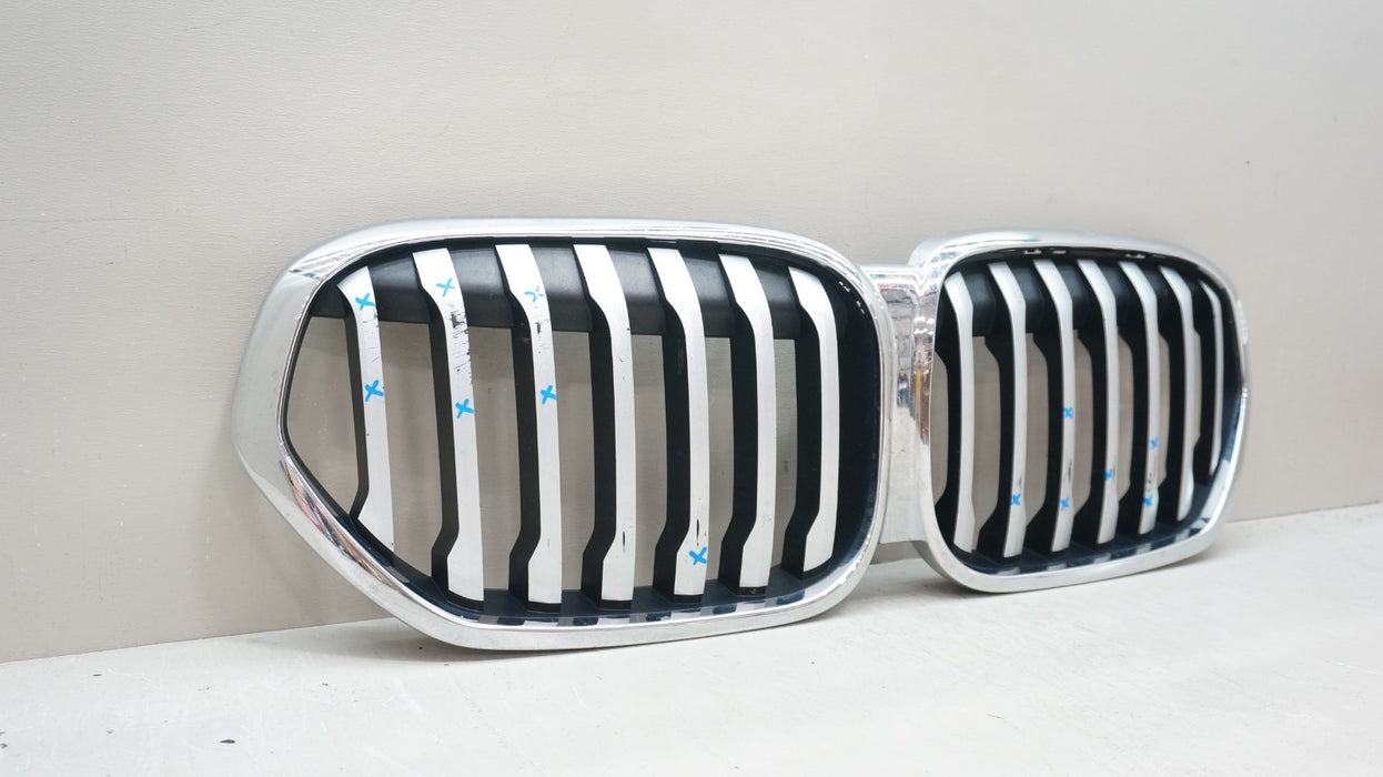 2019-2021 BMW X1 G01 FRONT BUMPER RADIATOR GRILLE OEM 8493450