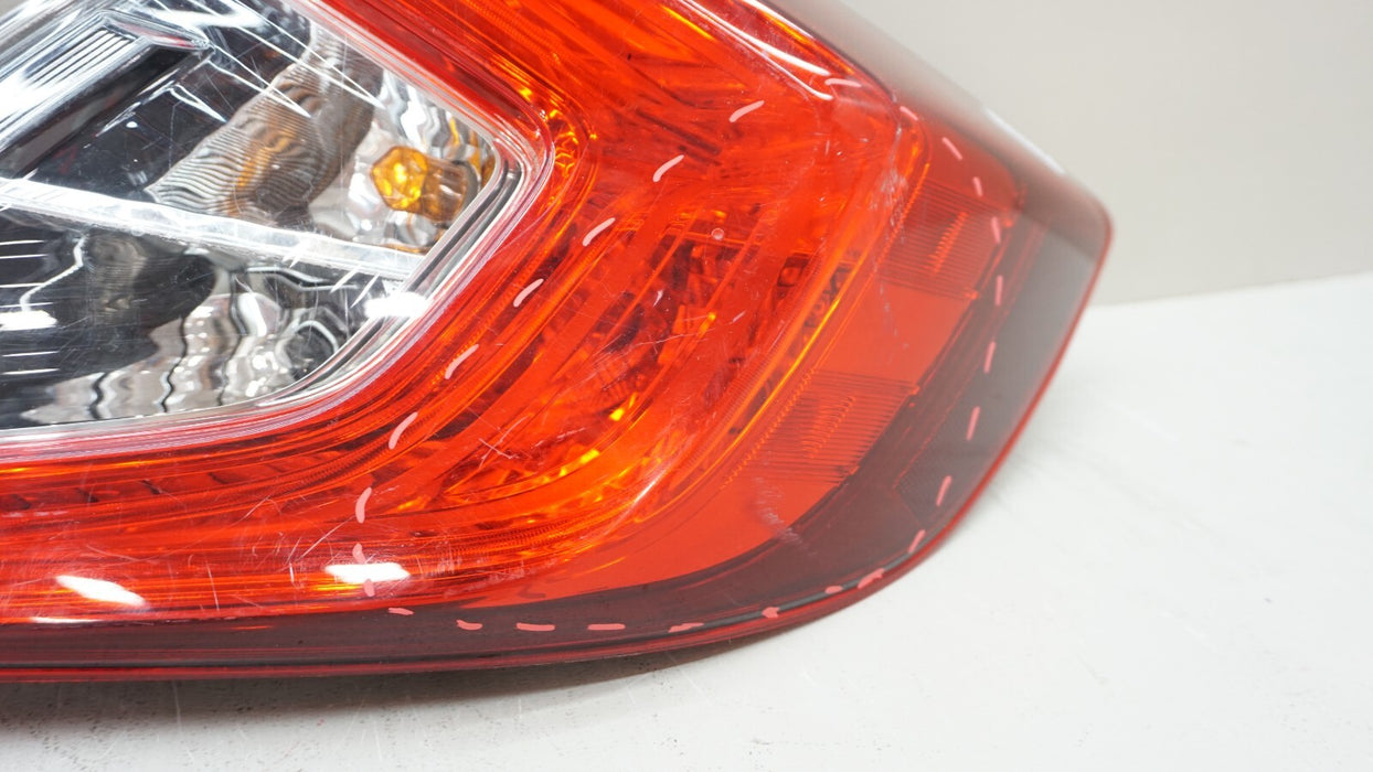 2016-2021 HONDA CIVIC SEDAN REAR RH RIGHT PASSEBGER SIDE OUTER TAIL LIGHT OEM