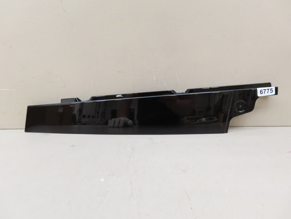 2021-2024 JEEP GRAND CHEROKEE L FRONT RIGHT RH DOOR  APPLIQUE  OEM  68375040AC