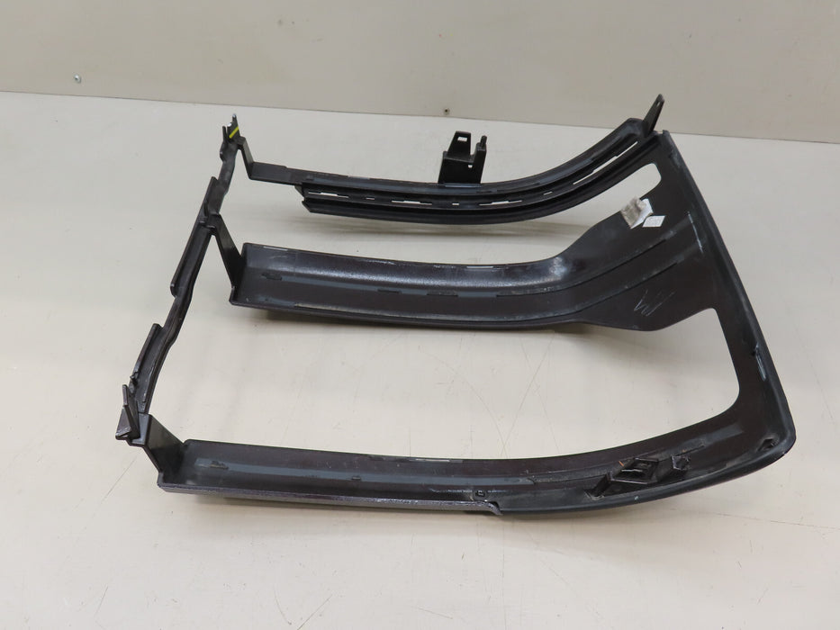 2016-2018 CHEVROLET SILVERADO 1500 FRONT LEFT DRIVER SIDE HEADLIGHT BEZEL OEM