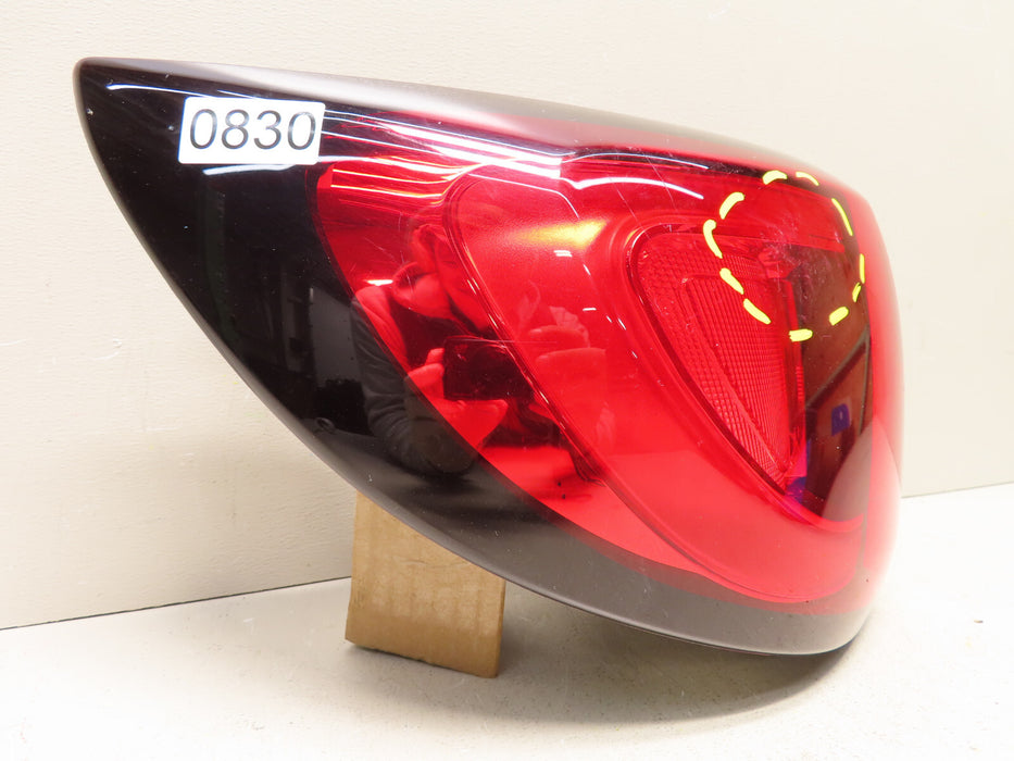 2017 2018 2019 CHRYSLER PACIFICA OUTER LEFT DRIVER SIDE TAIL LIGHT OEM