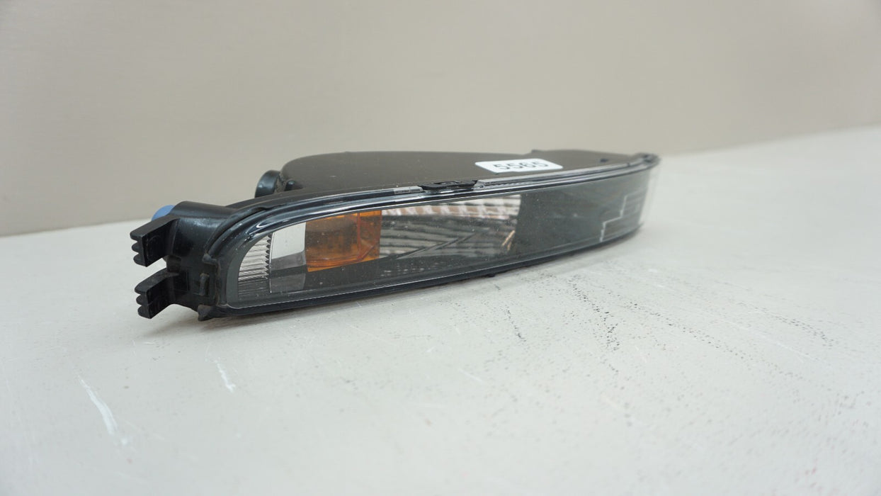 2017-2019 VOLKSWAGEN BEETLE FRONT RIGHT PASSENGER SIDE TURN SIGNAL LIGHT OEM