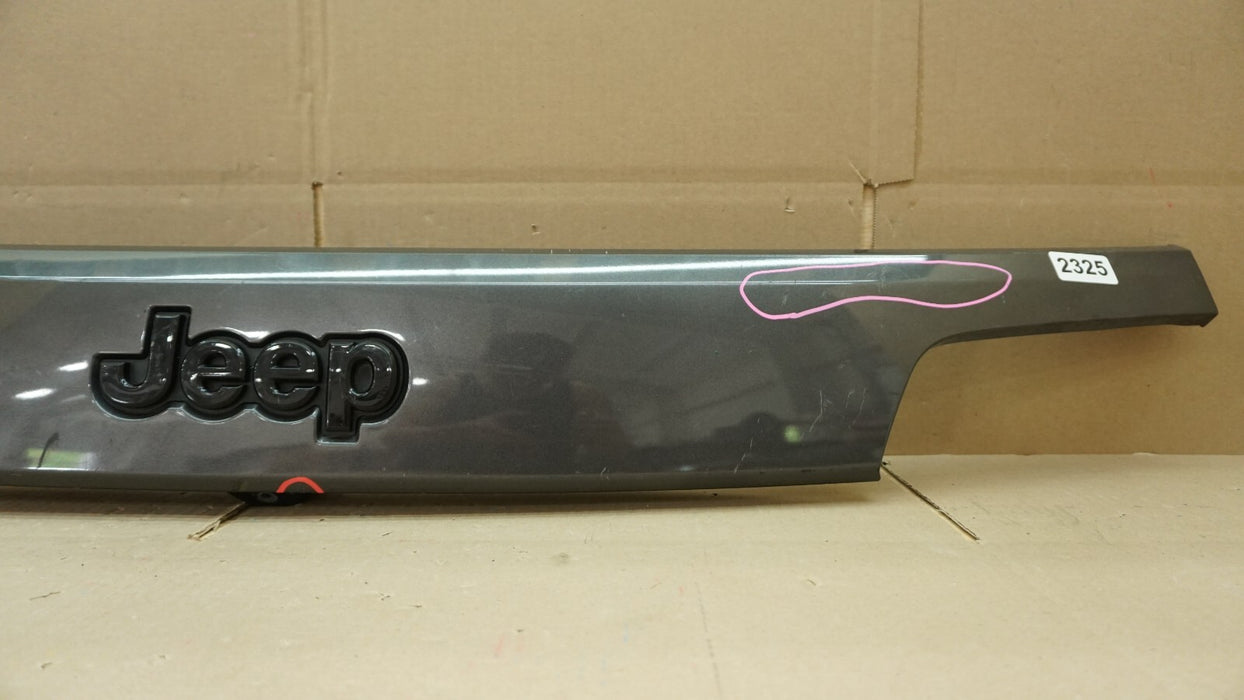 2014-2021 JEEP GRAND CHEROKEE LIFTGATE LICENSE LIGHT MOLDING OEM 1WD55TRMAD