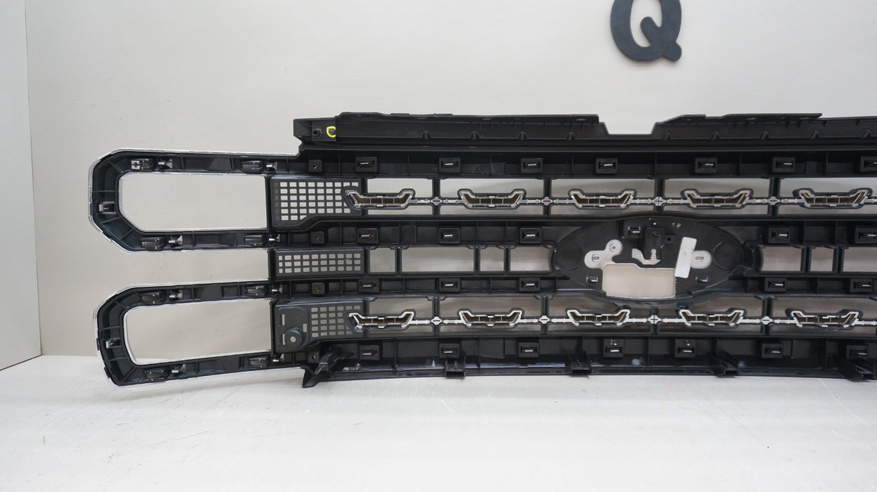 2023-2025 FORD F250 F350 SUPER DUTY FRONT BUMPER GRILLE OEM PC3B-8A164-C