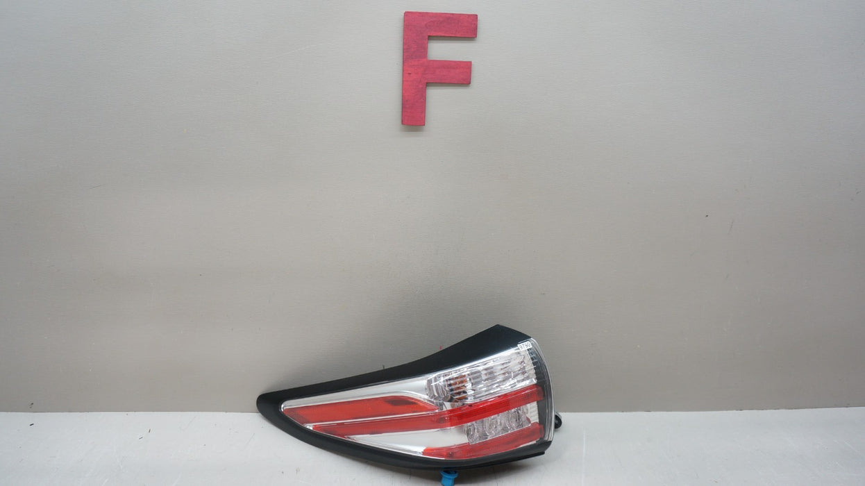 2015-2018 NISSAN MURANO REAR LEFT DRIVER SIDE OUTER TAIL LIGHT OEM