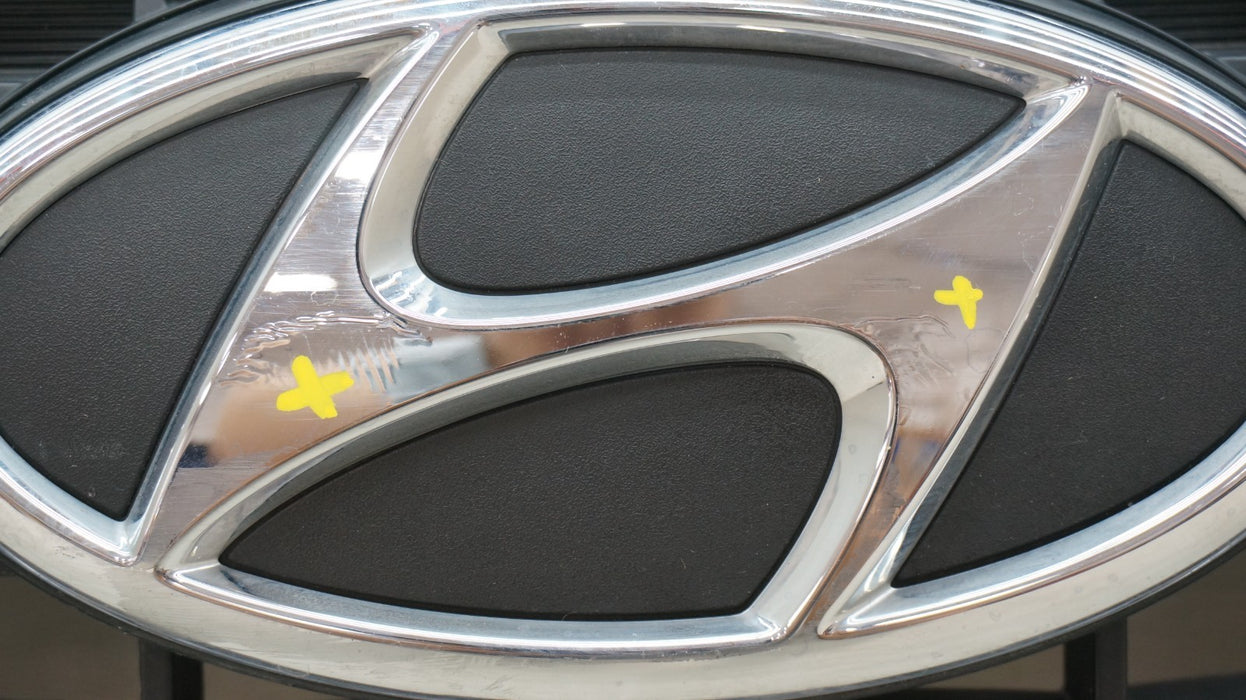 2020-2023 HYUNDAI VENUE FRONT BUMPER RADIATOR GRILLE 86350-K2010 OEM