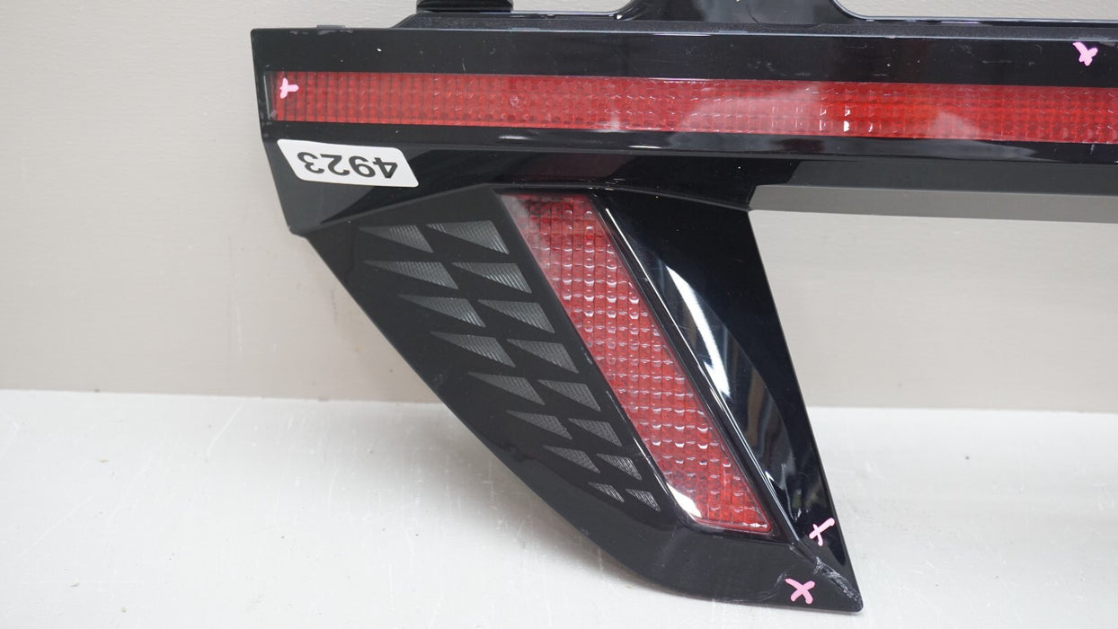 2022-2024 HYUNDAI TUCSON REAR CENTER TAIL LIGHT LAMP LED W/ CAMERA OEM 92403-CW
