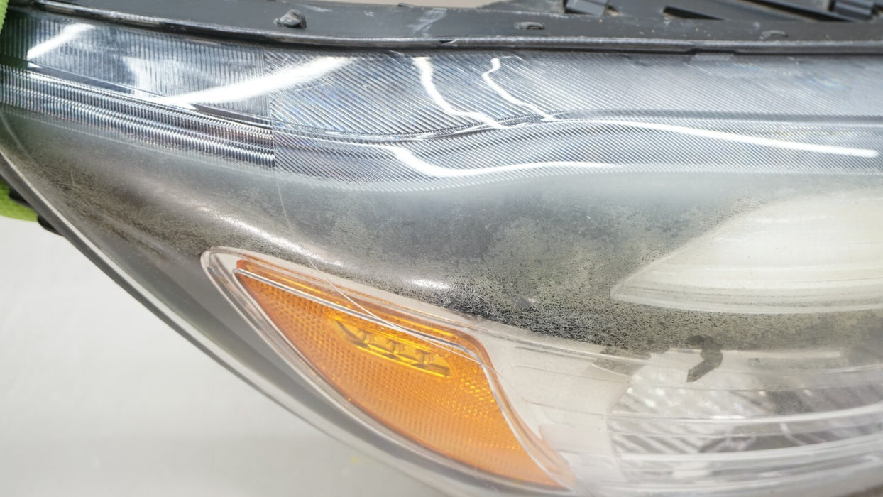 2016-2018 KIA SORENTO FRONT RIGHT PASSENGER SIDE HEADLIGHT LAMP OEM 92102-C6