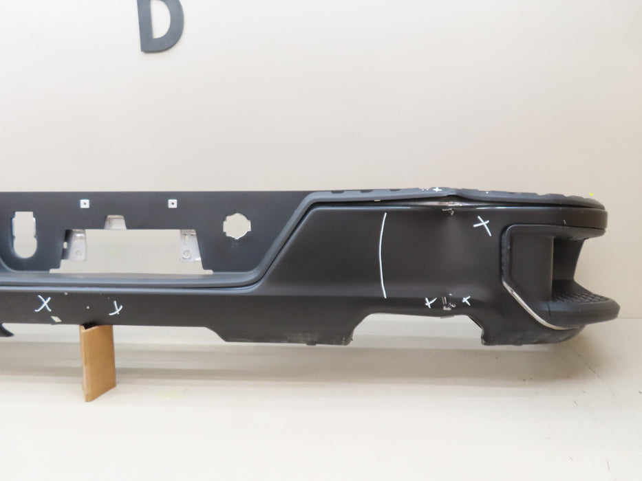 2020 2021 2022 GMC-CHEVROLET SIERRA/SILVERADO 2500/3500 REAR BUMPER COVER OEM