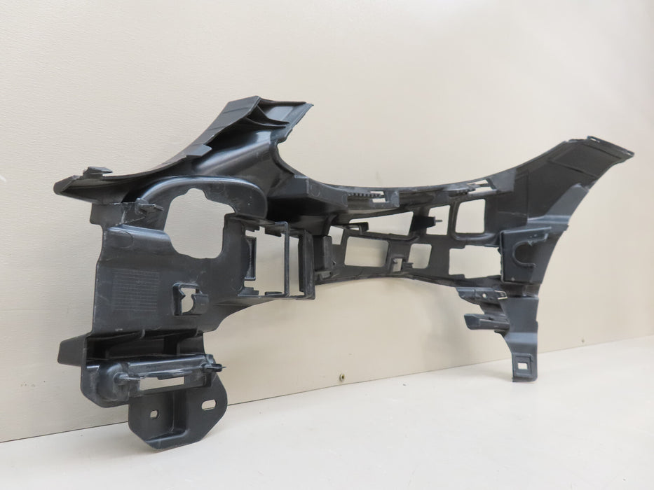MERCEDES-BENZ C-CLASS FRONT BUMPER BRACKET OEM
