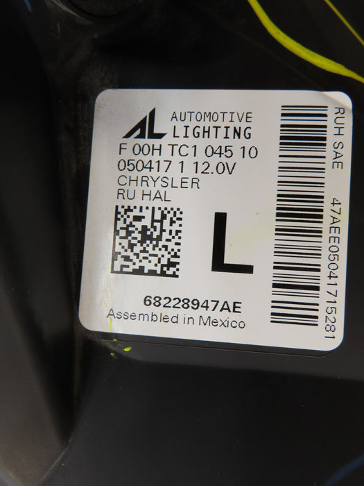 2017 - 2020 CHRYSLER PACIFICA FRONT LEFT DRIVER SIDE HEADLIGHT HEAD LAMP OEM
