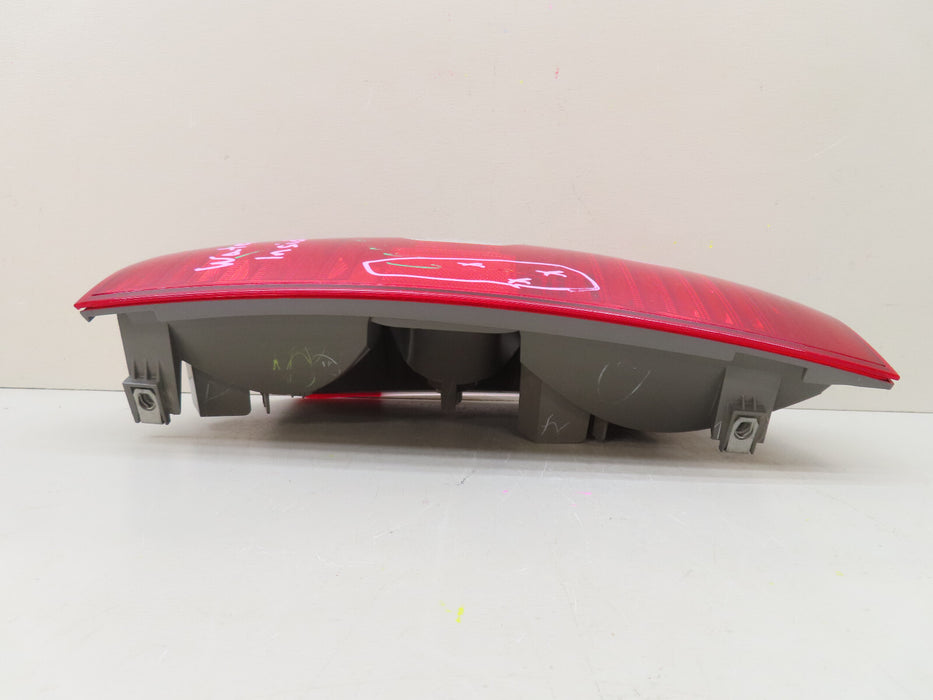 2014-2020 TOYOTA TUNDRA REAR RIGHT PASSENGER SIDE TAIL LIGHT HALOGEN OEM