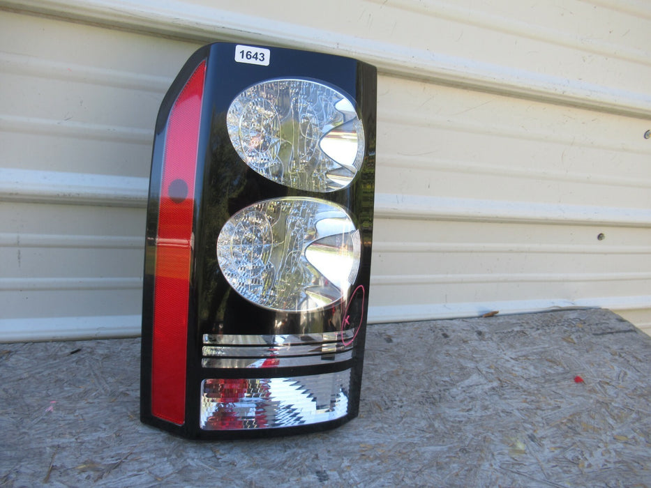 2014-2016 LAND ROVER DISCOVERY REAR LEFT DRIVER SIDE TAIL LIGHT LED LAMP OEM
