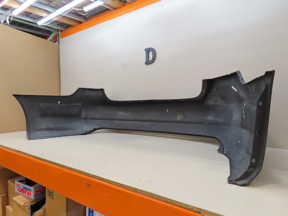 2014 2015 VOLKSWAGEN PASSAT SEDAN BUMPER COVER OEM 561 807 421