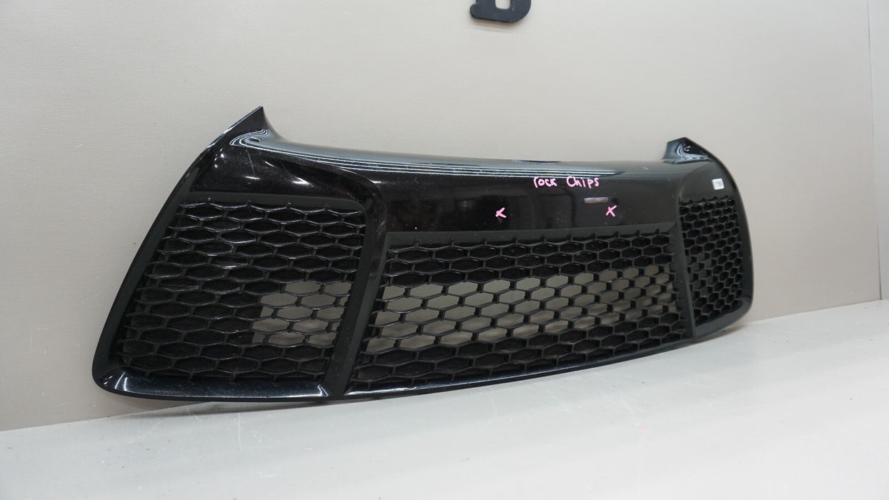 2015-2017 TOYOTA CAMRY SE XSE FRONT CENTER RADIATOR GRILLE OEM