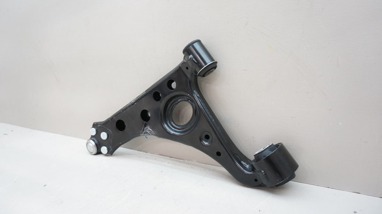 2013-2022 BUICK ENCORE FRONT RIGHT PASSENGER SIDE CONTROL ARM 95328051 OEM