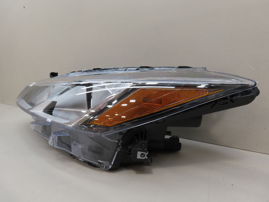 2021-2023 NISSAN KICKS FRONT LEFT DRIVER SIDE HALOGEN HEADLIGHT OEM 26060-5R00A