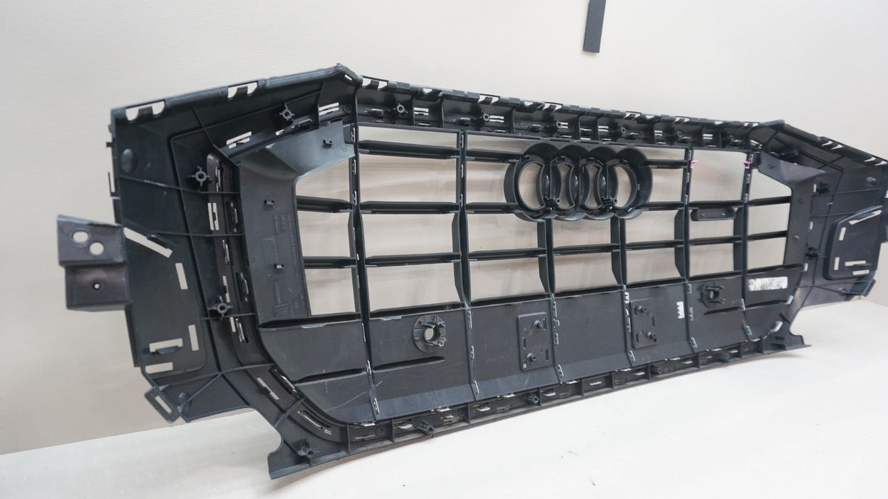 2019-2023 AUDI Q8 QUATTRO FRONT UPPER GRILLE GRILL OEM 4M8853651