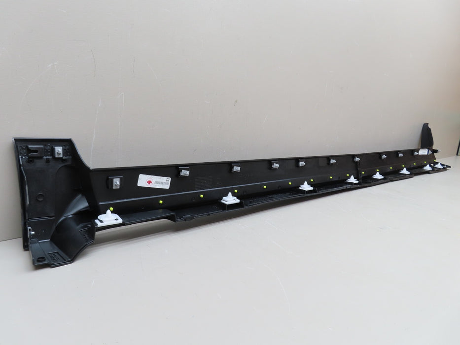 2018-2020 CHEVROLET EQUINOX RIGHT ROCKER SKIRT MOLDING COVER PANEL OEM 84713654