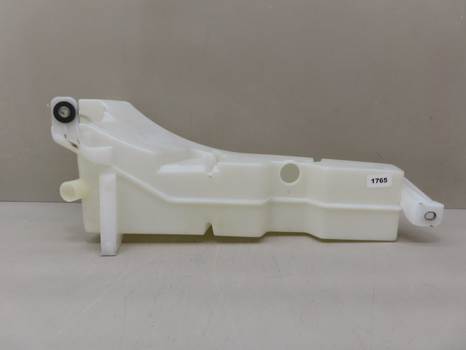 MERCEDES-BENZ WINDSHIELD WASHER RESERVOIR TANK OEM A4638605900