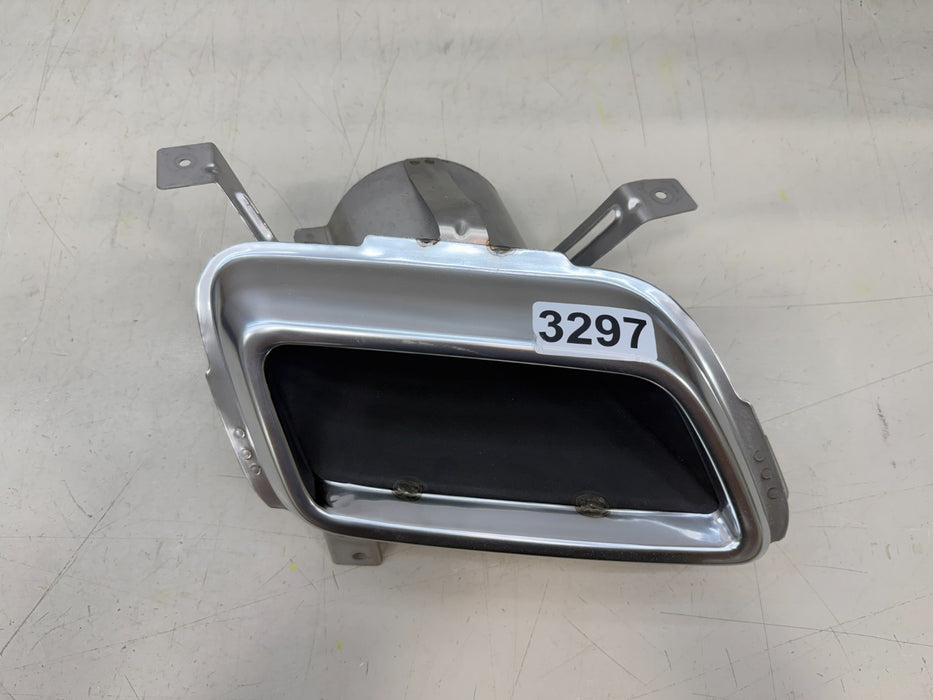 2020-2024 CADILLAC XT5 RH EXHAUST MUFFLER TIP 84410561 OEM